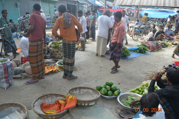 Fruit and vegetable market