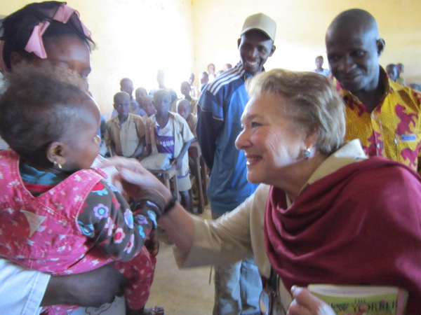 Anais with Nialya school children