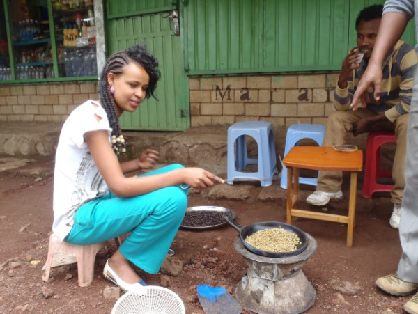 Making coffee, the traditional way